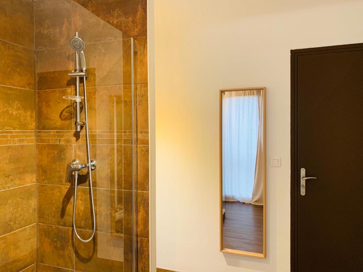 Rose Appartement Маноск Экстерьер фото
